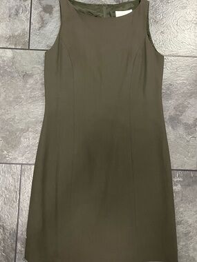 Casual Corner Olive Sleeveless Sheath Dress